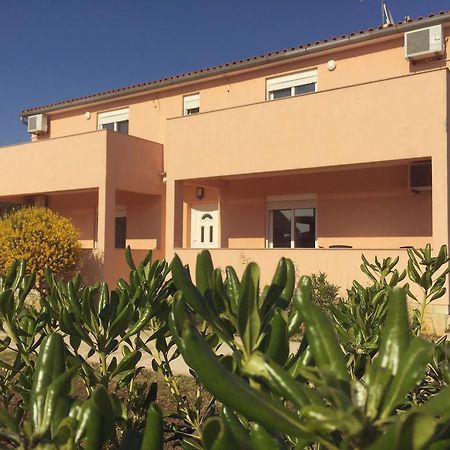 באניולה Sunny Rock Volme Apartments חדר תמונה