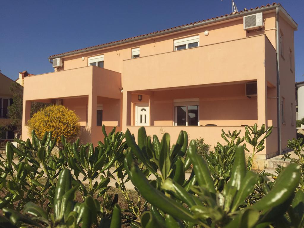 באניולה Sunny Rock Volme Apartments חדר תמונה